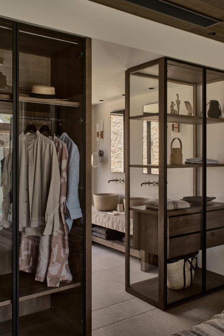 Theros Suite with Private Heated Pool